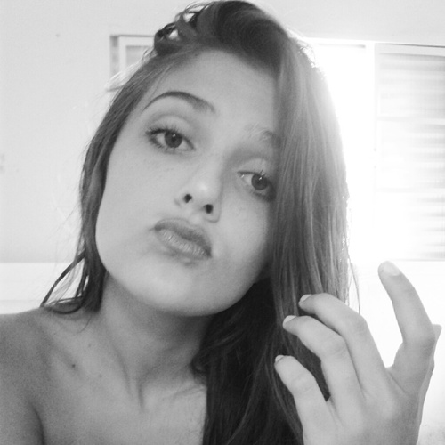 CADA DIA Q PASSA EU TE AMO MAIS E MAIS,SEMPRE QUERO TER VC DO MEU LADO TE AMOO MUITO... @jooao22 AQUI
