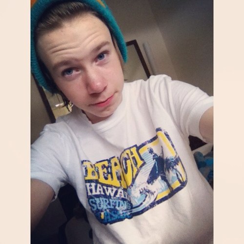 Names Nick (: 14 years young. Still movin'