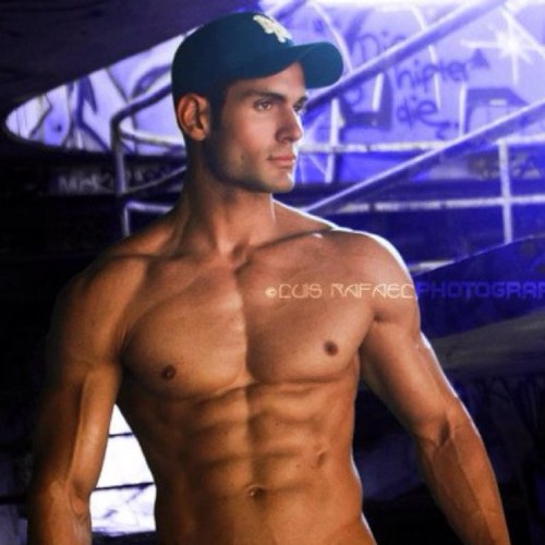 Love the snow. Love the work. Love being solo, got it? Part-time wolf. Looking out for @RykerKnox (RP/Adult)