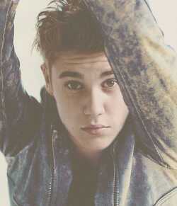 here to support @justinbieber, always Kidrauhl, once a belieber always a belieber. girl, I follow back