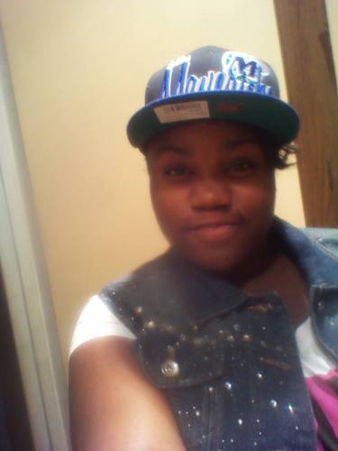 Follow Me I'll Follow Bac...Bad Bitch Wit @trixiBoo69...Gemini All Day All Bout My Mula...Shawtyy Yu Disquilified★
