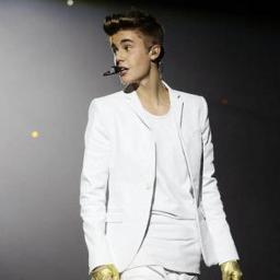 BiebsLatiNews's profile picture. Para qué queremos un príncipe si tenemos a Justin. Para qué queremos ser princesas si somos beliebers♥!