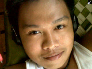 :) don't judge me kamay mo madumi wash muna bago judge me:) kip smiling :)