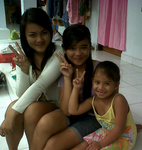 putricucusabow's profile picture. ♡Dewi & Dhita♡