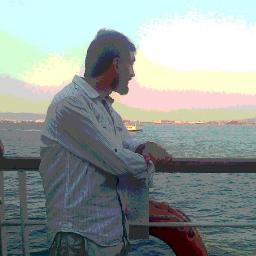 Comraide's profile picture. ~Hayvan olmak istiyorsan olabilirsin.Bunun için insanlığın acılarına sırt çevirmen ve yalnız kendi postuna özen göstermen yeterli..Çapulling Marjinal..