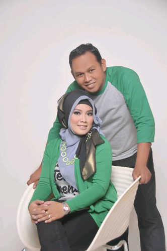 Lizha_Handayani's profile picture. Jadikanlah daun kering sebagai simbol, sebab  ketika matiii •*˚*•Îγα™ •*˚*• Jujur dengan keindahanx ^_^