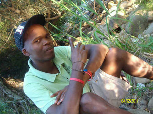 desmond_dilo's profile picture. Not much of a guy .....bt can be very kind at times not always depends on environment