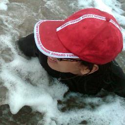 happy 2laugh, enjoy d'sunshine, d'raindrops, d' energy of d'noisy musics, & luv d speed of F1&WRC. NewPage2013, all for the sports I enjoy the most to follow :D