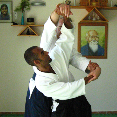 Documenting what I've learnt in Aikido in the hope it helps others. Student of Iwama Aikido since 2002.
