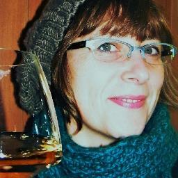 Vin, terroir et oenotourisme en Val de Loire. 
Rédactrice, communication réseaux sociaux, dégustations et représentations de vins, wine blogueuse aussi.