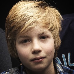 voetbal bij kampong || ben 11 jaar || woon in driebergen