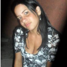 Não se deixe levar...pela distância entre seus sonhos e a realidades.Se você é capaz de sonhá-los,tambem pode realizá-los.