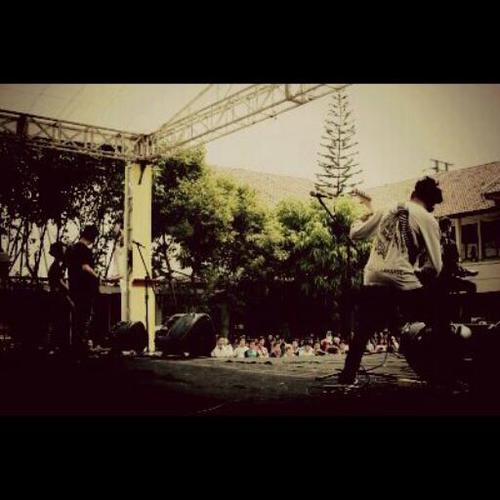 TSBT_Official's profile picture. @aldiprtm12 @rioriyadi @andhikaprasedya @adenTSBT @MuhammadAdhimas .keep support guys! Stay death and core soul!\m/contact and booking:087880564899/pin:204d3feb