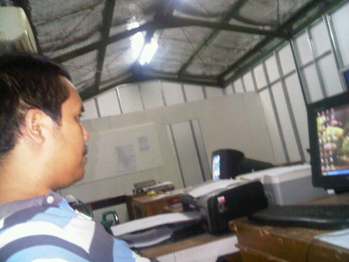 nd4_9's profile picture. just follow the water