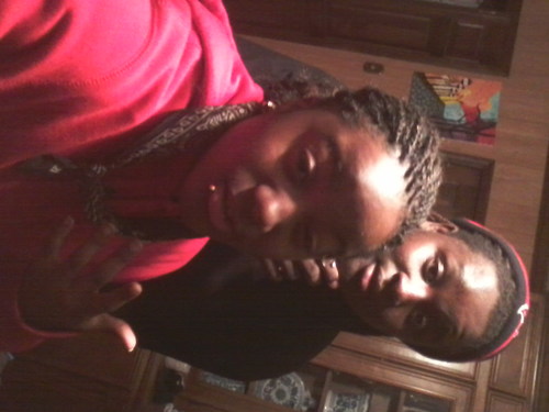 BeezyDaKINfolkk's profile picture. #swagg #money my friend bitch eat da dick up