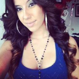 Fan page for @onlyyy1vee :) Follow!