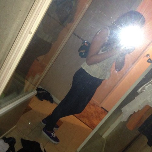 hey guys ! Im teneille ! While you are on my page or whatever make sure you follow me ! And my instagram ! - @TeneilleAmberxo