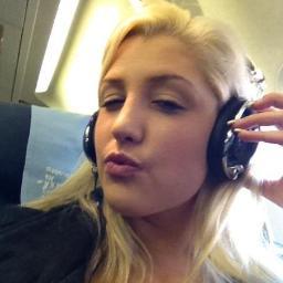 Team_DaynaV's profile picture. This Account Is Dedicated To The Lovely, Funny, Cool, Goofy And Of Course Hot Dayna Vendetta.