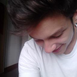 Um merda.