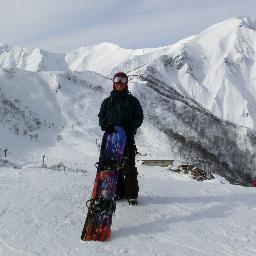アウトドアラバーなSNOWBOARDERです。外で遊んで、アガって、楽しんでます。