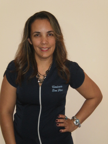 SOU ALEGRE,EXTROVERTIDA AMO A VIDA....