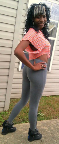 namee ; sadeaa ! 19 years of aqee ! aint w/ the BS & if ya smokee ,thenn uu cool w/ me .LOL. FOLLOW to knoe more : )