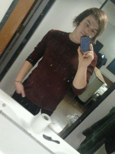 icumcupcakes2's profile picture. Love hardcore music, drinking, my gf, and raging :D