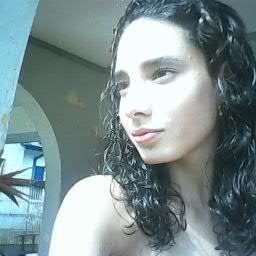 quem quiser... que me siga... pq sou verdadeira e nunca deixo uma amiga minha na mão