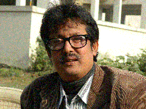 Calcutta University Graduate/ Journalist with an English language Daily from Kolkata