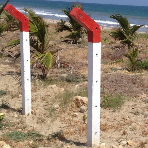 estacashormigon's profile picture. Estacas de hormigón para cerramientos de haciendas y solares. Columnas prefabricadas para cabañas en costa y sierra. Portosicilia estacasdehormigon@gmail.com