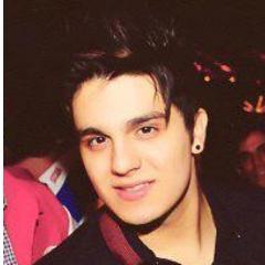 Vivo só pelo fato de voce existir @luansantana Voce foi a melhor coisa que ja aconteceu na minha vida.Ja abracei o luan duas vezes. SINCE: 27/05/12