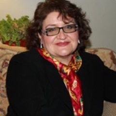 Susana Figueroa is a candidate for mayor in the City of Waukegan.  Vote on April 9th!
One Voice United! ¡Una Voz Unida!