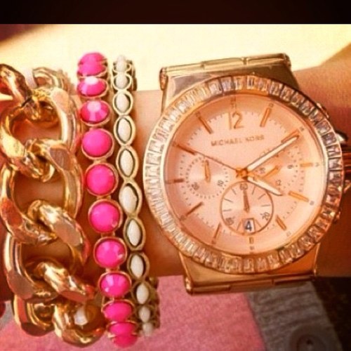 myfashion_fix's profile picture. We looove All Things Fashion Related!! Get your daily Fashion Fix. #RT and #Follow to enter our amazing competitions.