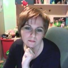 mlawrenow's profile picture. hm, to trochę skomplikowane...