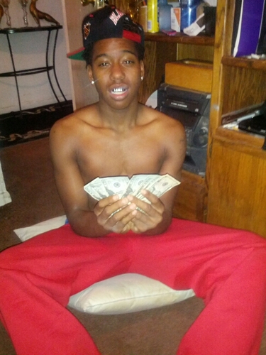 IM A LEVI NIGGA WIDD A HOLE LOT OF SWAGG BE IN DAT COSTA WIDD MI LEVI NIGGAS JOJO AND MONTA IM 2 LIVE