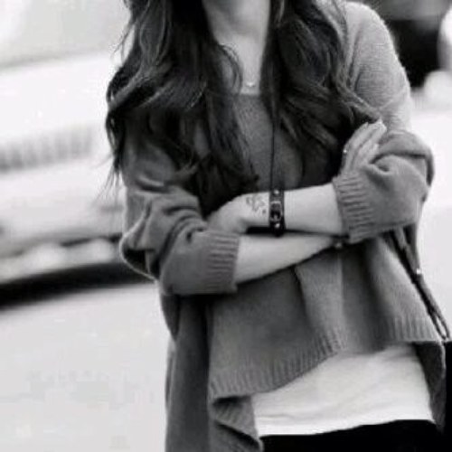 LoOoly222's profile picture. فتاة طموحة مزاجية احياناً و انتقاائي دقيق مكابرة بعض الاوقات ولا يعجبني اي شيء = ) !