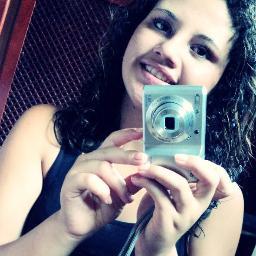 # Aquela que fica vermelha a toa, aquela que vive sorrindo, aquela que tem um carinho especial por seus amigos ,aquela que é legal com quem é legal com ela!
