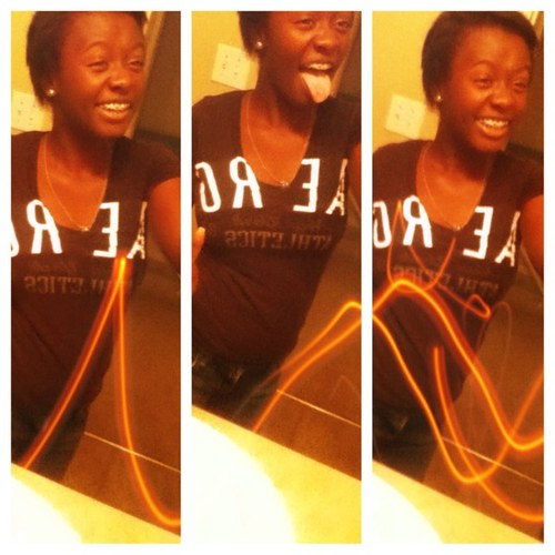 ' my namee be jaayGUCCI , blaaah ion love these NIGGAS , but shii i fw.PEOPLE who fw.ME point black period ! oaan follow me on instagram @_nylaaah (:
