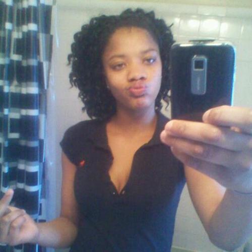 MVHM CO-CEO im pretty wit hazel eyes n light skin. go follow my boyfriend @mvhn_6846 and my righthand @hoesheart_kyle i love my everything 9–8–12