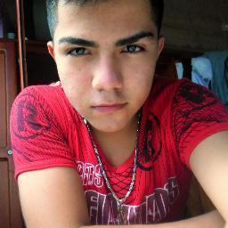 Twitter *.....*
Soy Directioner Boy (y)
@ONEDIRECTION Idolosssss :D