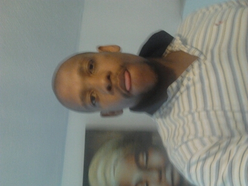 a very loving guy, if u wanna know more just wink i tell u.x