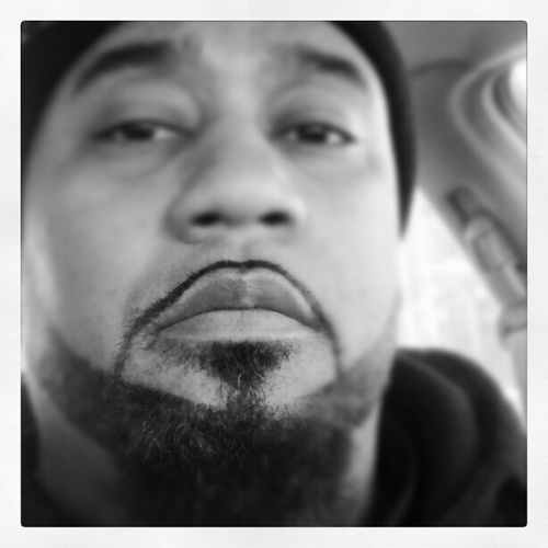 BygBoiHowie's profile picture. 是一个到处跑的生意人，有自己的圈子跟群分享各种视频跟照片还有别的等等一系列好玩的，这个账号发的照片跟视频，有我自己的，当然也有狼友分享的，真真假假自便，有炮友是真的，玩过活动也是真的（还有人问我要资源，资源我不是免费给的，因为我也是花钱买来的）《因为一些个别原因，我需要找人接手掉我的这几个炮友，有想法的朋友可以私信我》