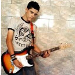 curto rock´n roll e andar de skate hehehe.