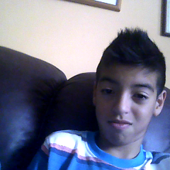 Soy Fans De Daddy Yankee , Me Gusta Jugar A La Pelota , Soy Idolo De Ronaldinho :3