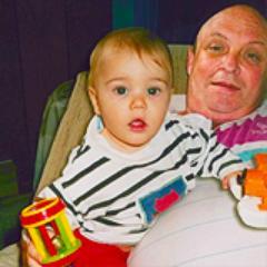 LatinGirlsJus's profile picture. Facts, fotos y mas acerca de  Justin Bieber. |Todo en favoritos| Desde 6/03/2012.