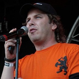 DJ, Showmaster, Anouncer, maar vooral de Grote liefde van zovelen bij...: https://t.co/q1a78ic7ov! Af en toe ook wel de legendarische genoemd!
https://t.co/xEWeXfTx2C