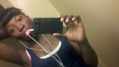 noo need for a bio , juss clickk follow andd ill follow backk ..