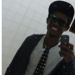 Não me importo com a quantidade de amigos, mais sim com a qualidade deles. ●•ツ