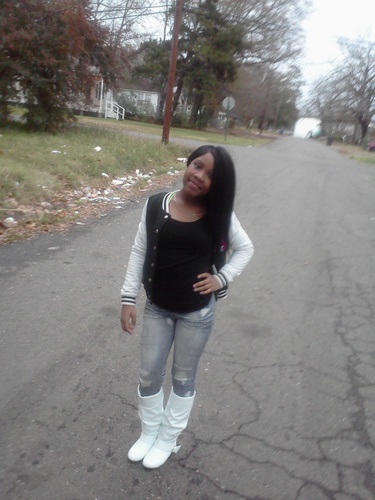 oh ,bitch you'on like me ? #ohwell don't lurk my mf'in tweets, if you'on want your feelingss hurt ( :|short '& pretty , doped girl ambitions|just follow me !