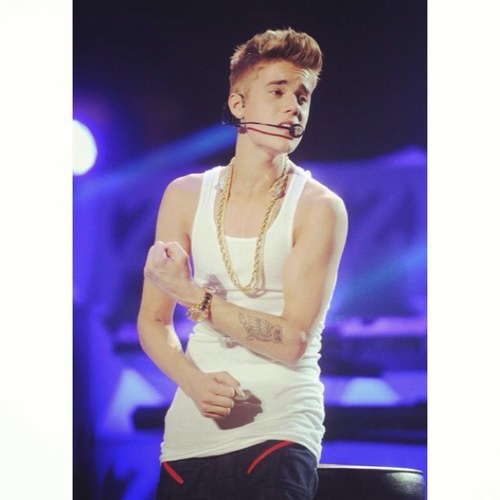 Hi my name is Justin; and this is how I drum☺ DM, Retweet, Favorite and Follow!